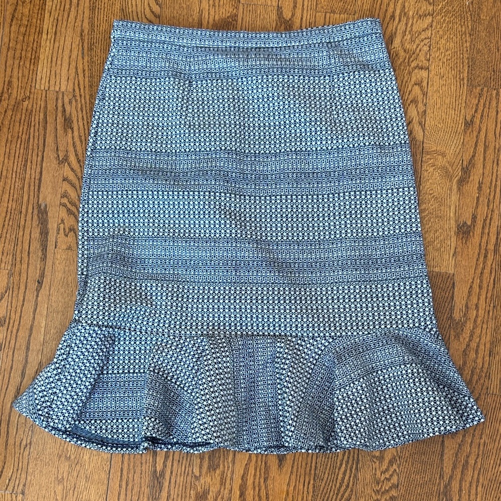 Banana Republic Peplum stretch skirt